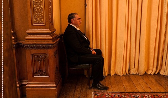 Carson in corner