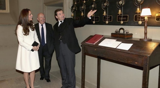 duchess kate at downton (britain-royals)