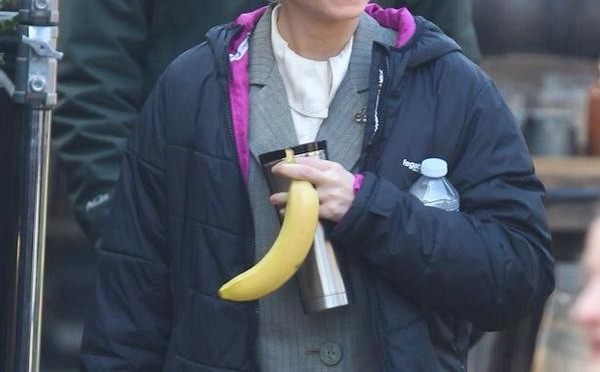 Anna & Bananas S6 Mr. Bates Legal Team