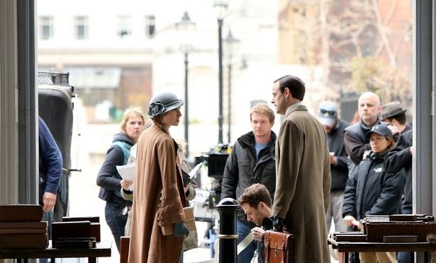 The-cast-of-Downton-Abbey-seen-filming-the-wedding-of-Carson-and-Mrs-Hughes-in-Burghclere